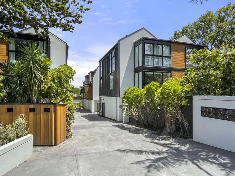 8/439 Parnell Road_0