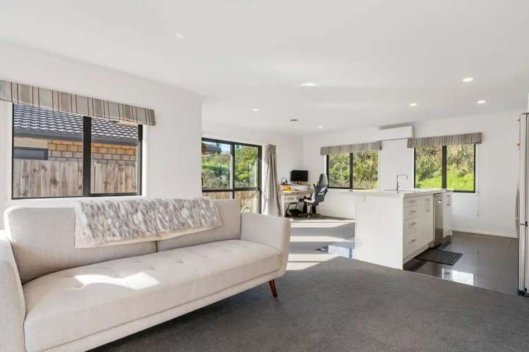 19/19 Glencarron Place Bethlehem_1