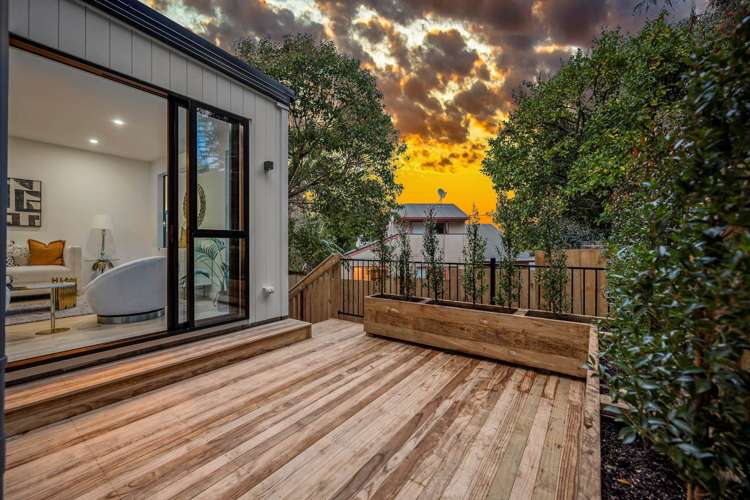 296a East Coast Road Forrest Hill_30