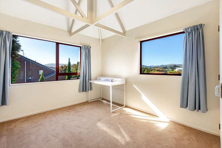 16 James Cook Drive Whitby_10
