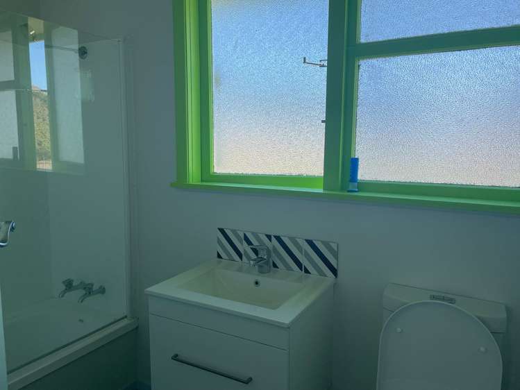 75 Gear Terrace Ranui_1