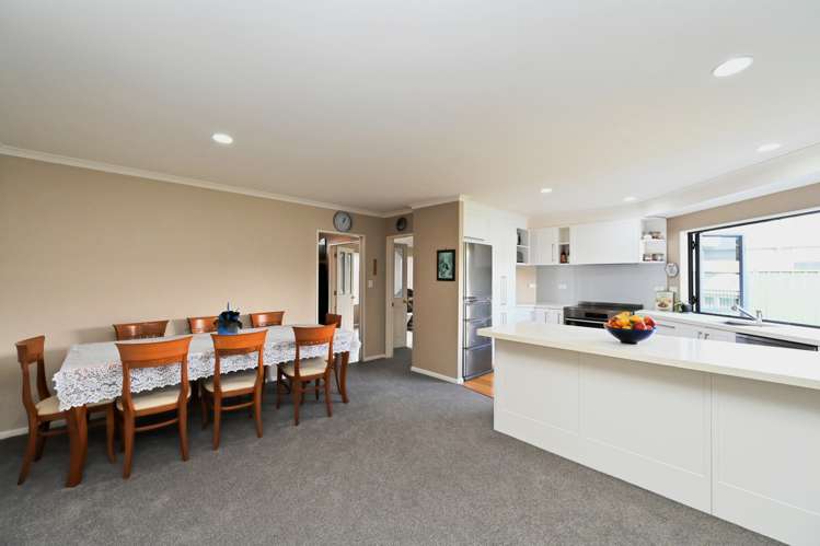 81 Kensington Drive Taradale_9