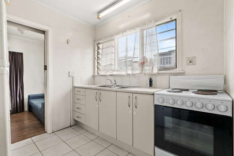 22 Elizabeth Avenue_5
