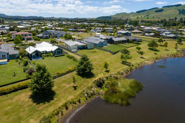 9 Pukeko Way Kinloch_23