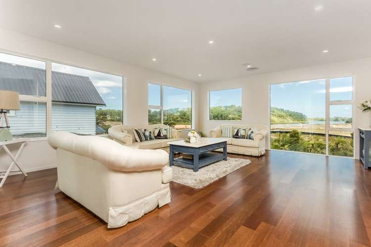 14 Tauwaka Crescent Riverhead_2