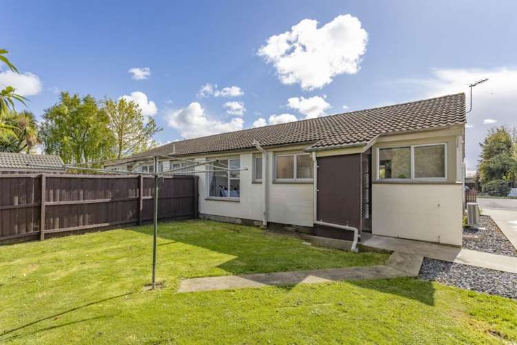 1/6 Quinton Place Bishopdale_23