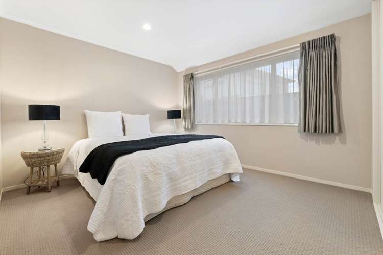 6 Soljans Place Flat Bush_16