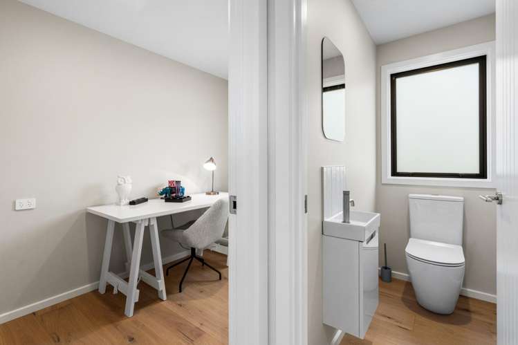 1/164 Soleares Avenue Mount Pleasant_15