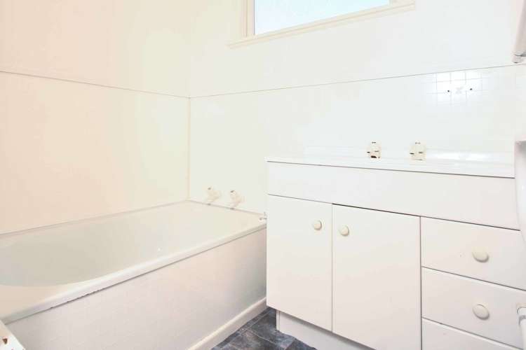 12 Salford Street Newlands_20