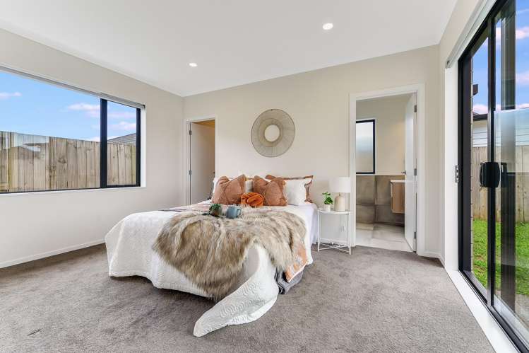 29 Maggie Place Chartwell_11