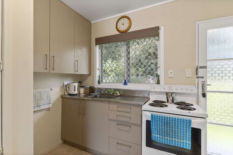 1/1 Snell Place Pakuranga_4