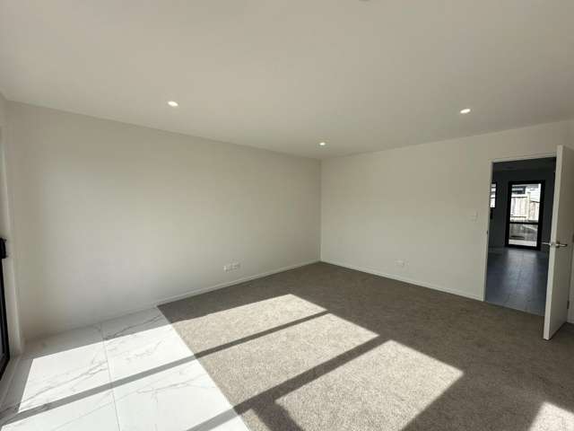 Brand New House In Papakura