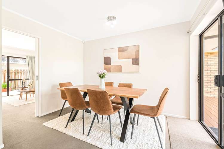 34 Summermist Drive Northpark_4