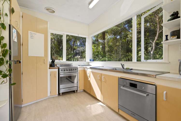 19 Ocean View Road Huia_8