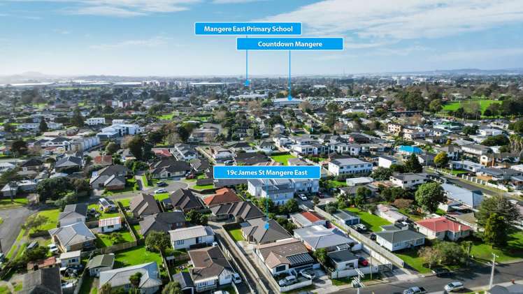 19C James Street Mangere East_16