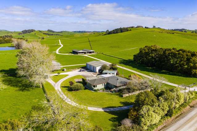 Outstanding 653-hectare beef finishing unit