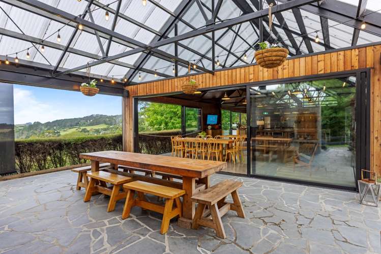 376 Taiapa Road Muriwai Beach_38