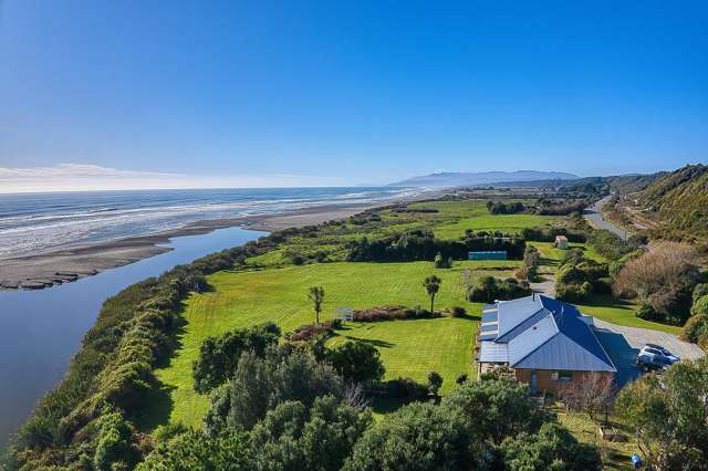 Awatuna Sunset Lodge