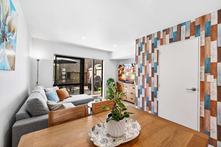 4/6 South Pacific Place Henderson_8