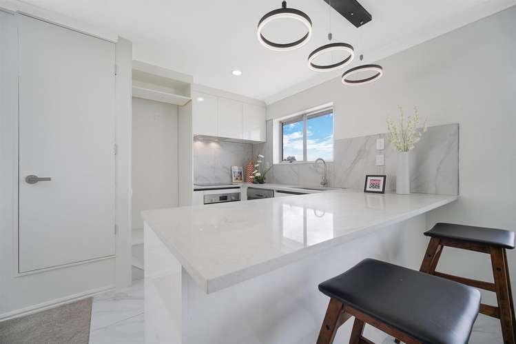 2/10 Woodvale Road Glen Eden_6