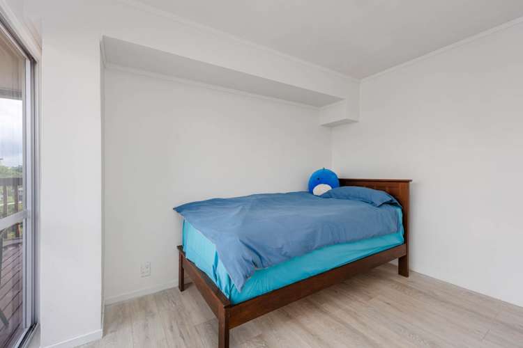 24 Squirrel Lane Browns Bay_10