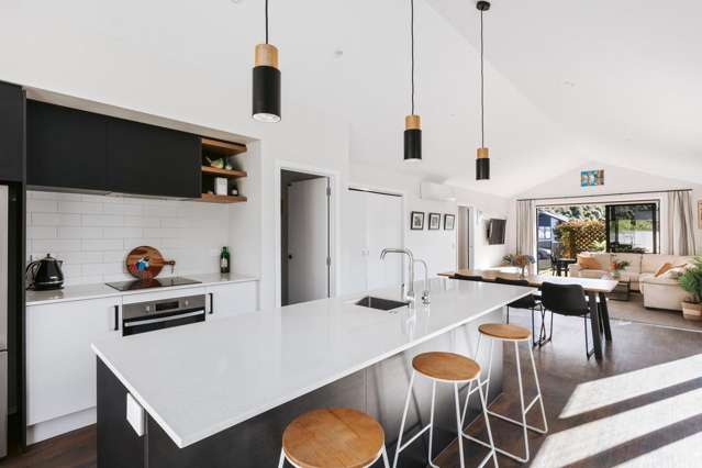 57 Pakanga Grove Pyes Pa_2