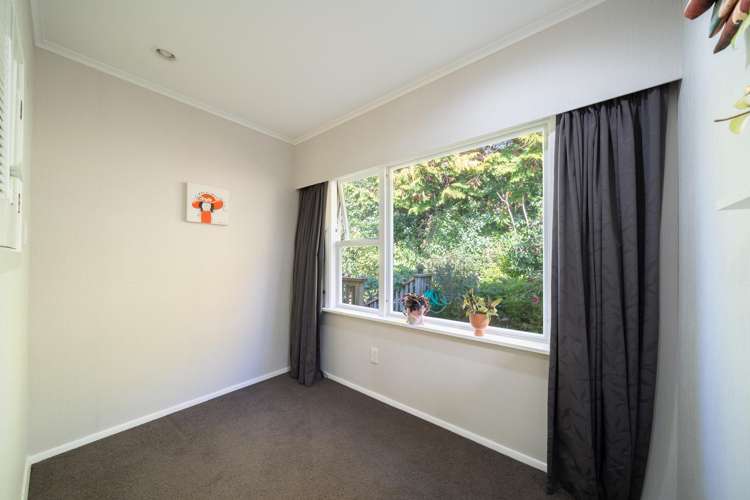 10 Court Road Tawa_11