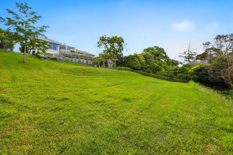 22 Windfall Grove Greenhithe_19