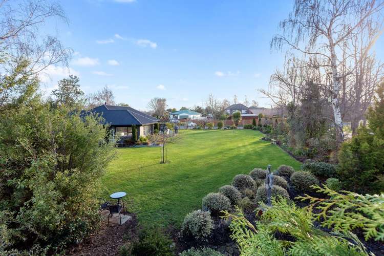 2 Woodfield Place Woodend_17