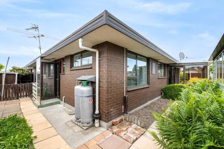 2/2 Burnridge Place Belfast_14