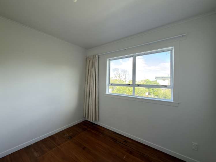 51 Douglas Street Okitu_3