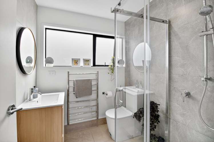 13 Parkwood Avenue Westgate_6