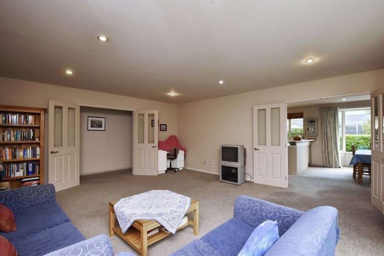 266 Southfield Drive Lincoln_5