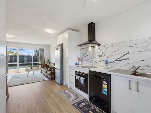 Welcoming Home •Great Location •Plenty of Parking