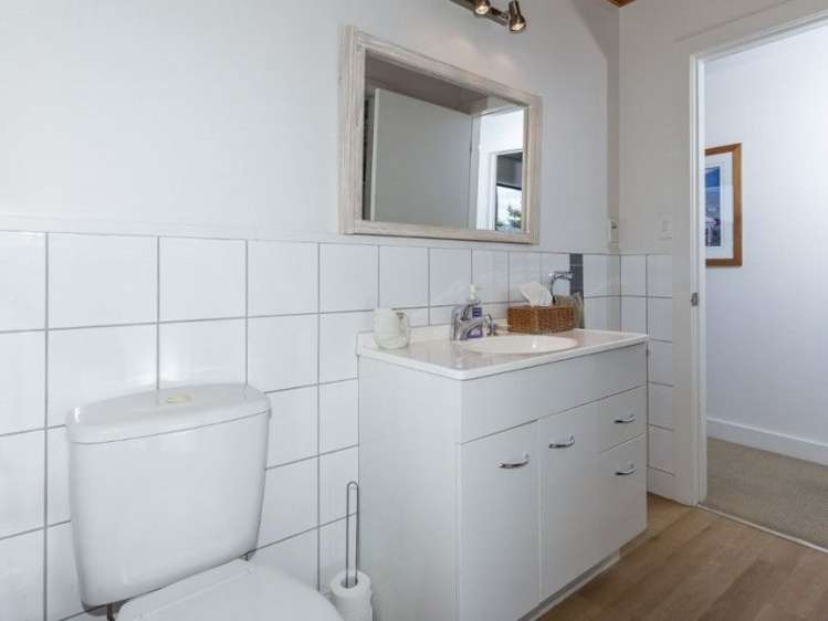 307a Ocean Road Whangamata_16