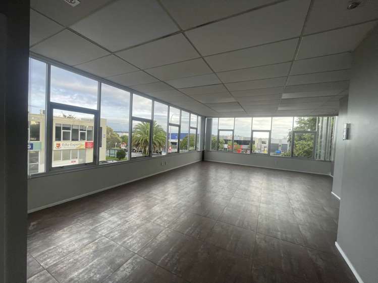 Unit F/4 William Pickering Drive Rosedale_2