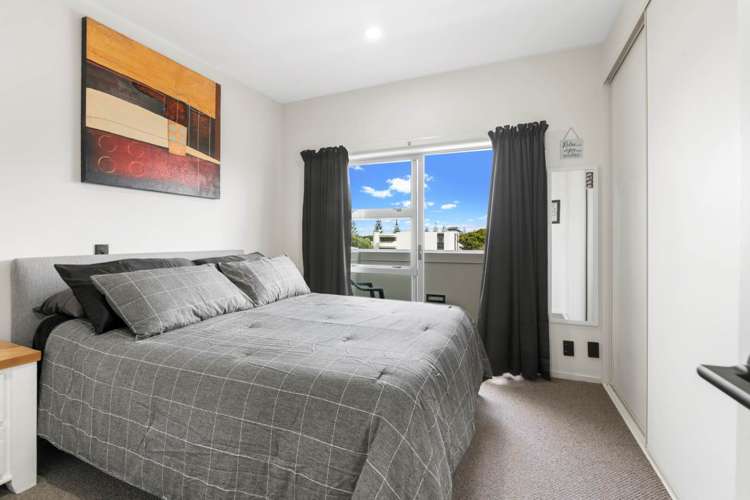 25/3 Riverside Road Orewa_10