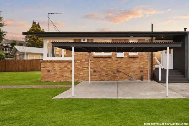 Sunny Brick Living | Prime Hillcrest Location