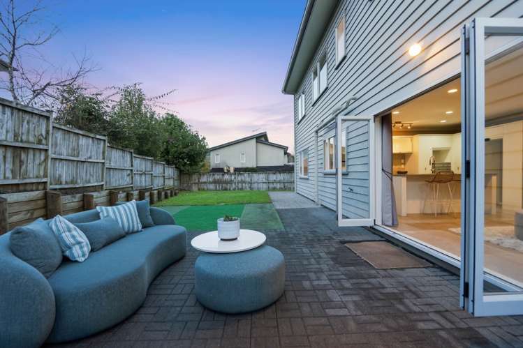44 Seresin Crescent Flat Bush_12