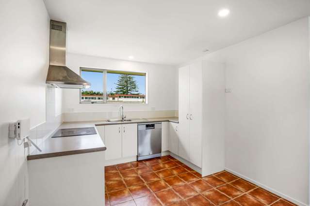 18 Chic Gardens Parakai_4