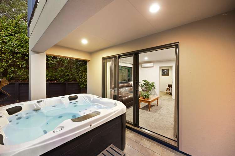 9 Bishopsworth Way Huntington_31