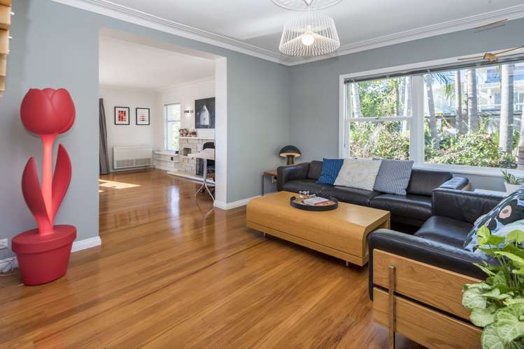 2 Pleasant Place Mellons Bay_4