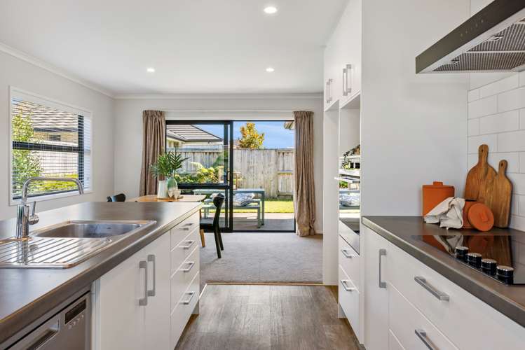 11 Kahuparere Crescent Pyes Pa_8