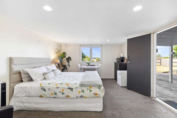 22 Sunset Street Hilltop_18