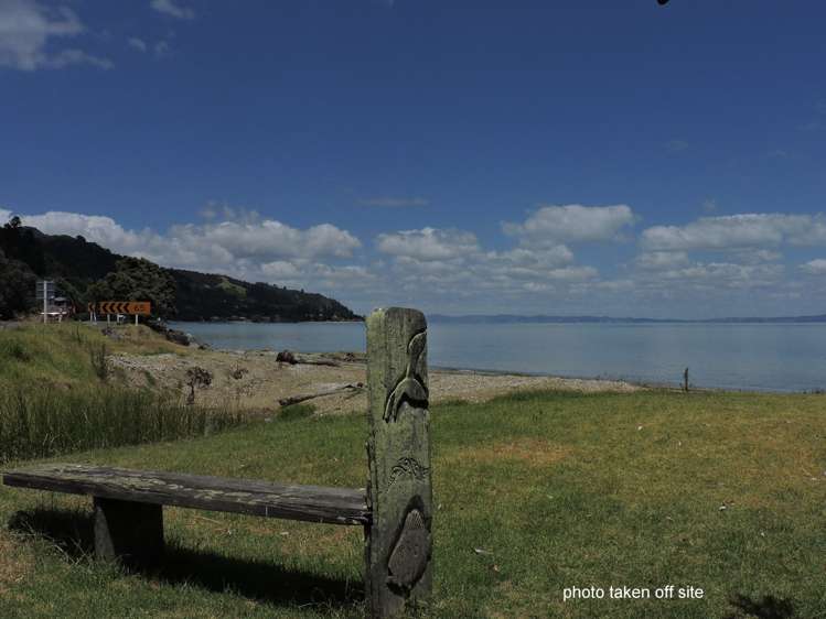 410 Thames Coast Sh25 Road Te Puru_27