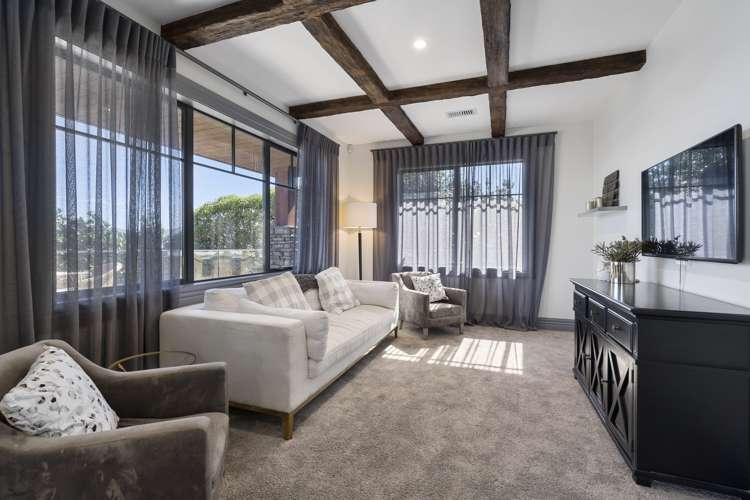 33 Waitohu Road York Bay_30