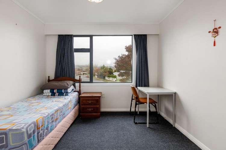 21 Newbourne Cresent Redwoodtown_7