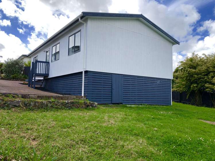 63c Glenview Road Glen Eden_10