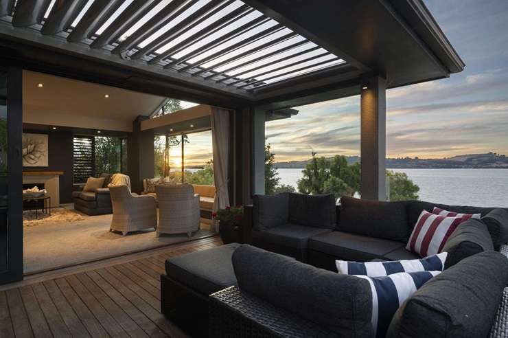 A large waterfront home on Rainbow Drive, in Rainbow Point, sold at a competitive auction for $4.15m. Photo / Supplied