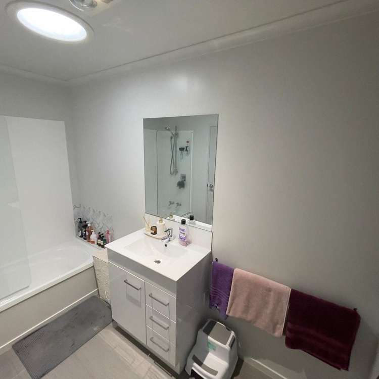 24 Whakawhiti Loop Avondale_14